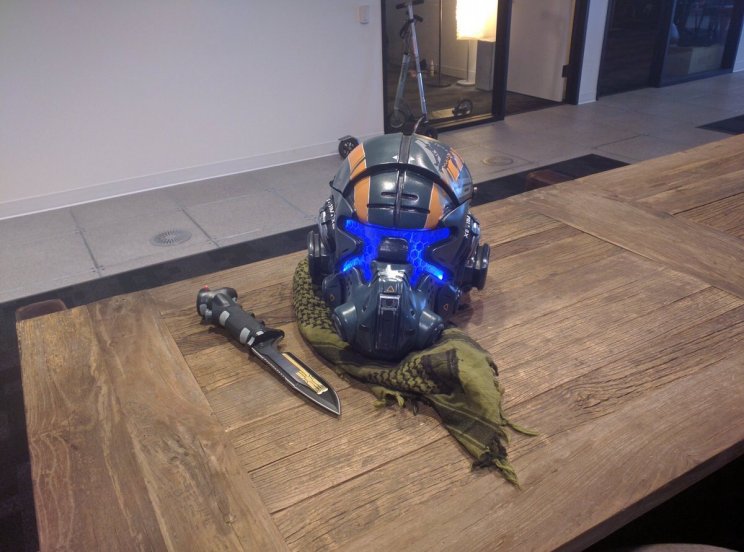 Valóban sisakkal jön a Titanfall 2 gyűjtői kiadása! - 3. kép