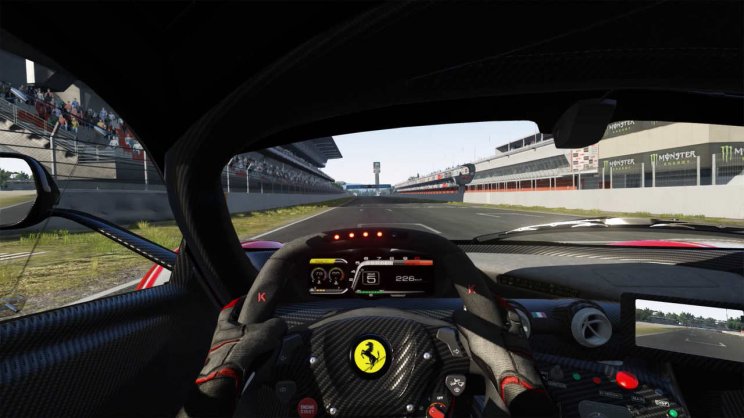 Piros autó, cockpit nézet