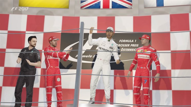 Hamilton nyert, mögötte Ferrari? Nahát, micsoda meglepetés!