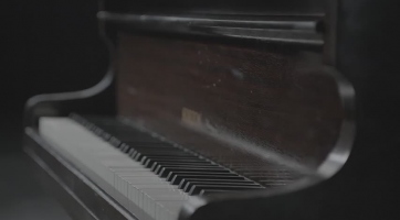 Koncepciós videón a Rain