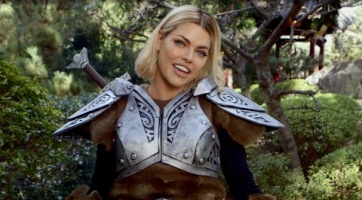 Végünk van: már Sophie Monk is The Elder Scrolls Online-ra csábít minket (trailer)
