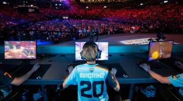 160 millió dollárért kötött exkluzív szerződést a YouTube és az Activision
