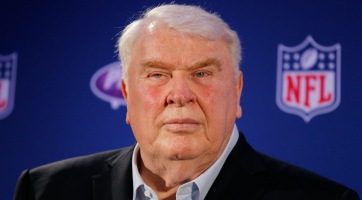 85 évesen elhunyt John Madden, a Madden-sorozat címadója
