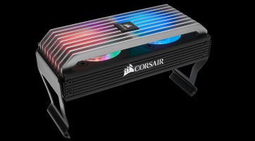 A Corsair aktív hűtőt készít az izzadó memóriáknak