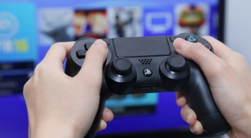 A PlayStation 4 lett az évtized legjobb eladásokat produkáló konzolja