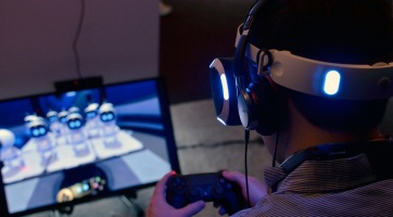 A Sony még több tripla-A kategóriás játékot akar vinni PlayStation VR-ra