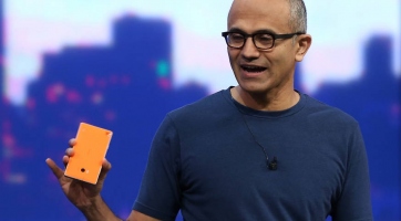 A Microsoft vezére új felsőkategóriás okostelefonokat ígér