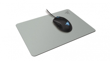 A Razer piacra dobta új Scarab egérpadját