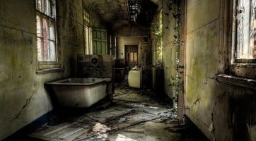 Asylum: Debütáló videó
