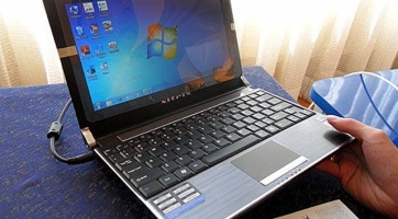 A Xitrix bemutatta legújabb TravelPro M-10 netbookját