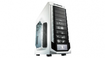 Bemutatkozott a Cooler Master új Storm Stryker számítógépháza