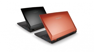 Computex 2013: Újabb gamer laptopok a Gigabyte standján