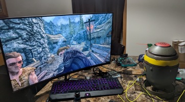 Egy rajongó működő PC-t épített a Fallout Anthology dobozaként szolgáló műanyag atombombából