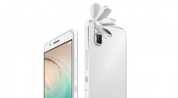 Elfordítható kamerával érkezik a Huawei új mobilja