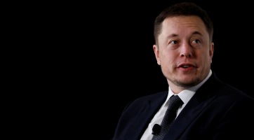 Elon Musknak God of War idézet van az üzenetrögzítőjén
