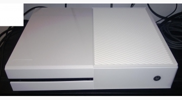 Fehér színben is megjelenhet majd az Xbox One?