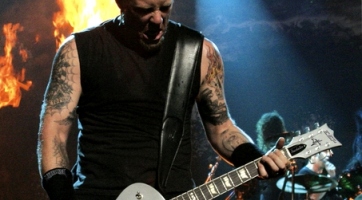 Guitar Hero: Metallica: Negyvenhét kiváló metál mű a korongon