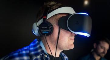 Ha eddig nem szerettél bele a PlayStation VR-ba, akkor ezt a videót muszáj megnézned!