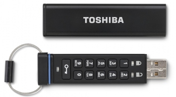 Hardveres titkosítással szerelt pendrive érkezik a Toshiba műhelyéből