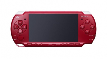 Három friss öltözetben a PlayStation Portable 3000
