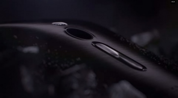 Hátsó ujjlenyomat olvasót kaphat az ASUS új okostelefonja