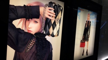 Így feszít a Final Fantasy XIII Lightningja a párizsi divatnegyedben