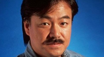 iPhone játékon dolgozik Sakaguchi