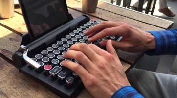 Írógépes hangulatot teremt a Qwerkywriter