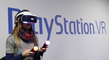Japánban sok helyen hosszú sorokban várták a PlayStation VR megjelenését