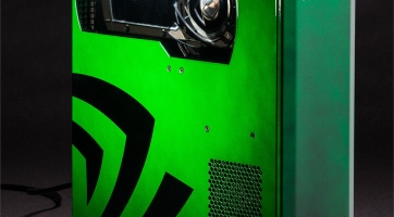 Jótékony célra árverezik el az nVIDIA és a Falcon Northwest közös gyermekét