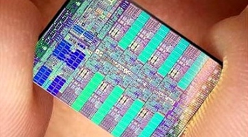 Jövőre érkeznek a 45nm-es Cell processzorok