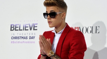 Justin Bieber a Rock Band 4-ben? Ha az emberek kérik...