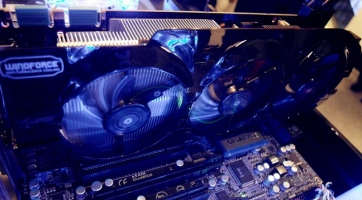 Képeken a Gigabyte készülő GTX Titan gyorsítója
