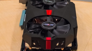 Képeken az ASUS Radeon R9 280X MATRIX