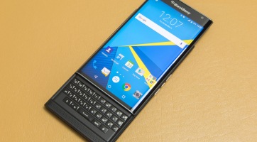 Két Androidos mobil érkezik idén a BlackBerry műhelyéből