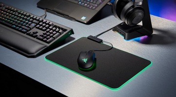 LED-es változatban is kapható lett a Razer Goliathus gamer egérpad