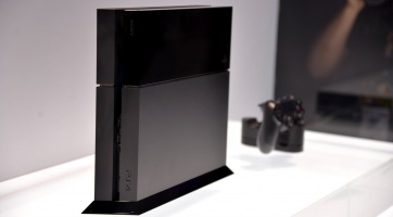 Lesz-e visszafelé kompatibilitás PS4-en? Yoshida: nem!