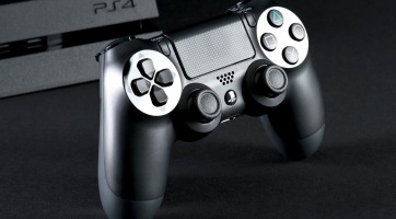 Már az Xbox 360 eladásait is sikerült lenyomnia a PS4-nek