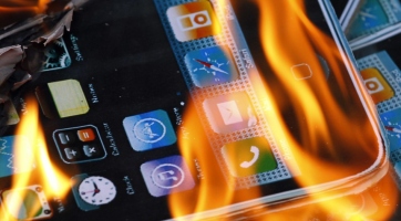 Már vizsgálják a "spontán öngyulladást" elszenvedő iPhone-okat