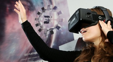 Márciusban jön az Oculus Rift, és drágább lesz a vártnál