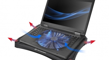 Massive V20 néven érkezik a Thermaltake  új hűtőpadja