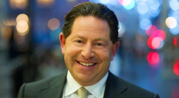 Megfelezték az Activision vezérigazgatójának, Bobby Kotick fizetését