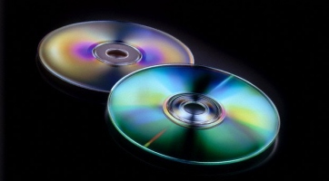 Mindkét oldalán írható Traxdata DVD-lemez