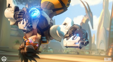 Nézd meg a streamert aki fidget spinnerekkel irányította az Overwatch egyik karakterét