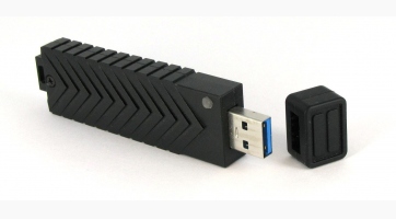 Pár nap és kapható lesz a világ leggyorsabb 240GB-os pendrive-ja