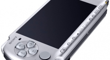 PlayStation Portable 3000: Japán debüt, árszabás, bundle-ök