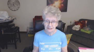 Rajongóival a Youtube-on ünnepelte 84. születésnapját Shirley Curry, a Skyrim-nagyi