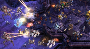 StarCraft II: Gameplay videó és LAN-talanítás