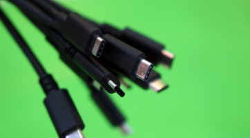 Szeptemberben érkezik az USB 3.2