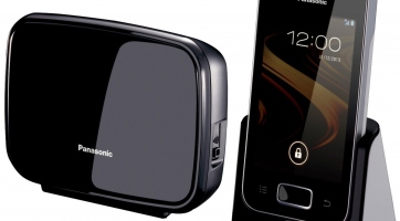Szokatlan Androidos telefon érkezett a Panasonic műhelyéből